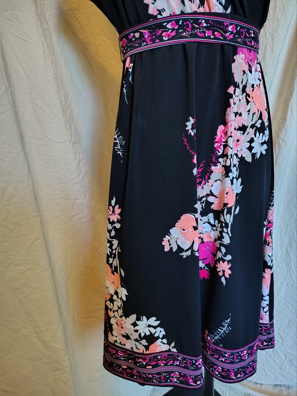 Apt. 9 Black Midi Wrap Dress with Pink and White Floral Print Women's Large - Picture 3 of 8